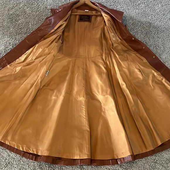 VINTAGE Altman Leather Coat - Picture 3 of 5